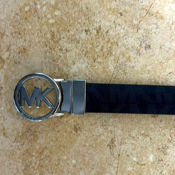 MICHAEL Michael Kors | Accessories | Nwt Mk Reversible Belt  display picture 3